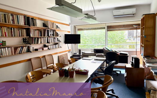 Monoambiente en Belgrano. Ideal estudio profesional, oficina y consultorio médico.